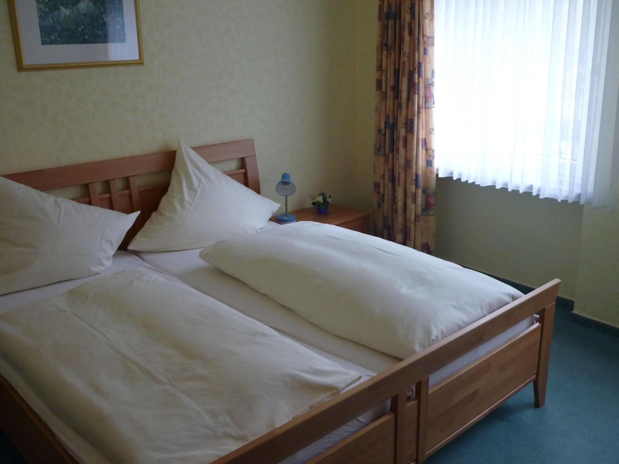Hotel Zur Winzergenossenschaft Ernst